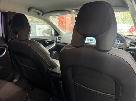 2017 Volvo V40 - photo 15