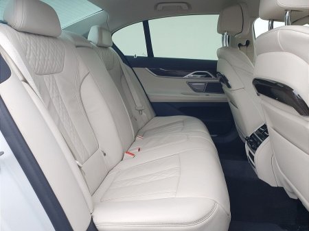 2021 BMW 7-Series - photo 11