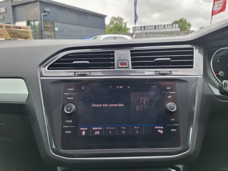 2019 Volkswagen Tiguan - photo 24