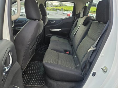 2021 Nissan Navara - photo 24