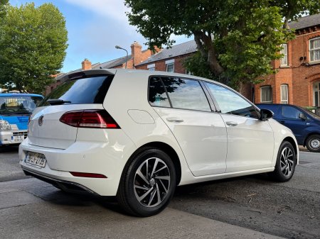 2019 Volkswagen Golf - photo 5