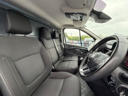2023 Renault Trafic - photo 11