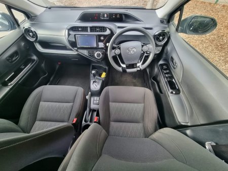 2020 Toyota Aqua - photo 16