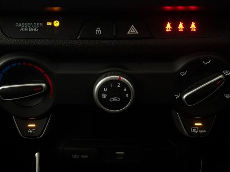 2023 Kia Rio - photo 20