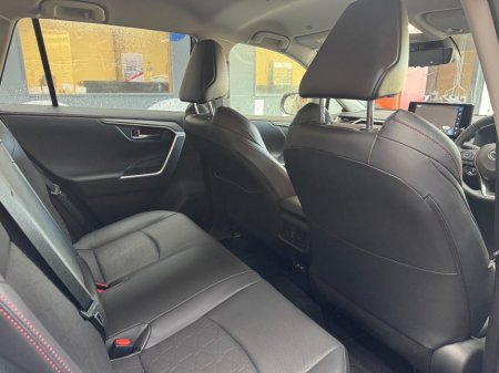 2025 Toyota RAV4 - photo 16