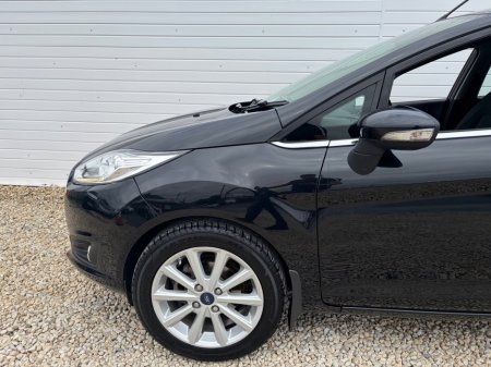 2016 Ford Fiesta - photo 17
