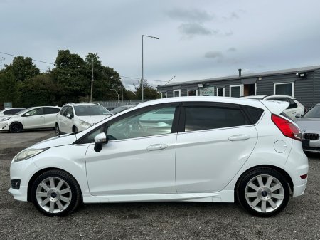 2015 Ford Fiesta - photo 7
