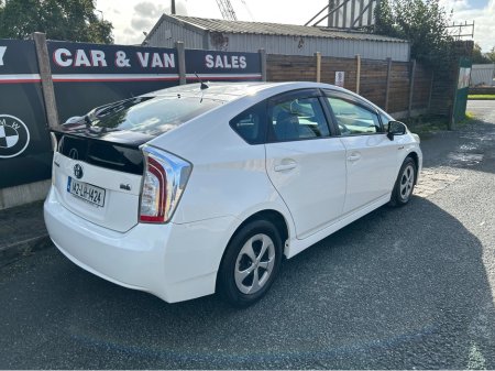 2014 Toyota Prius - photo 4