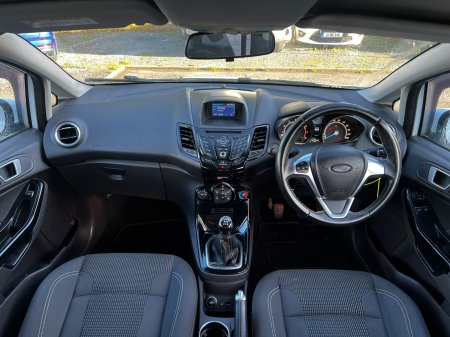 2016 Ford Fiesta - photo 11