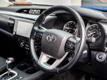 2021 Toyota Hilux - photo 3