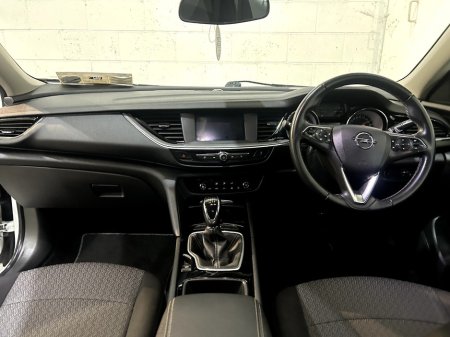 2020 Opel Insignia - photo 7