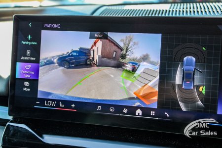 2025 BMW 5-Series - photo 38