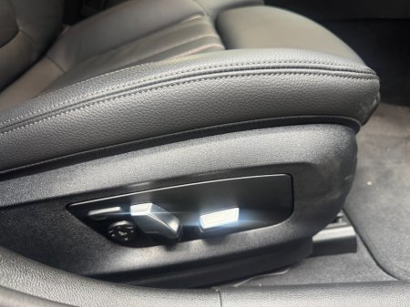 2023 BMW 5-Series - photo 15