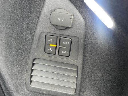2023 Volkswagen Touareg - photo 27