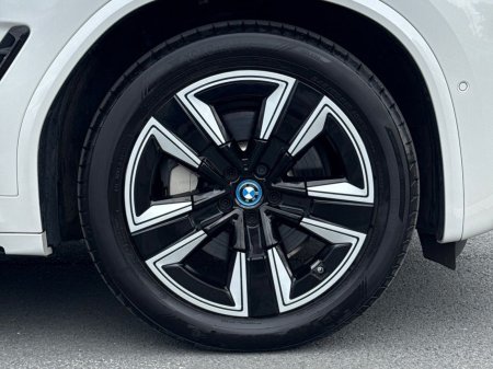 2025 BMW iX3 - photo 14