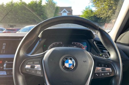 2021 BMW 1-Series - photo 12