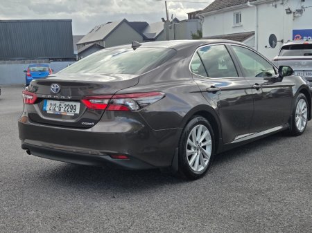 2021 Toyota Camry - photo 4