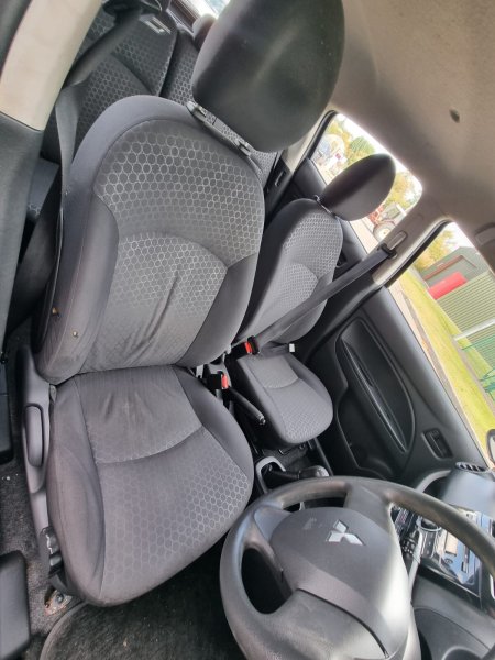 2015 Mitsubishi Space Star - photo 13