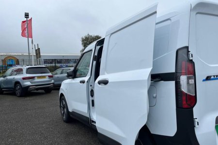 2026 Ford Transit Courier - photo 15
