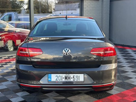 2020 Volkswagen Passat - photo 17