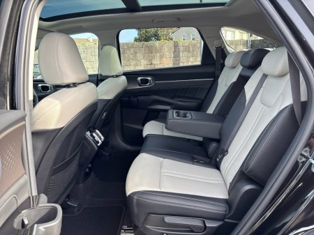 2023 Kia Sorento - photo 9