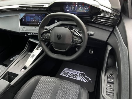2026 Peugeot 308 - photo 17