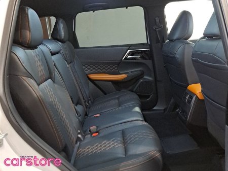 2024 Mitsubishi Outlander - photo 13