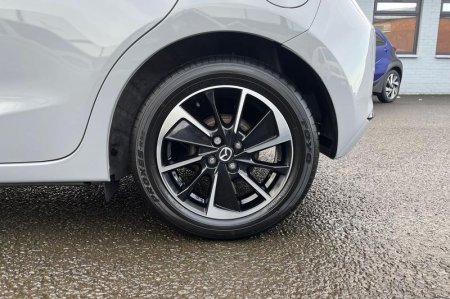 2024 Mazda Mazda2 - photo 8