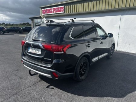 2017 Mitsubishi Outlander - photo 3