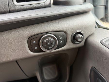 2021 Ford Transit - photo 18