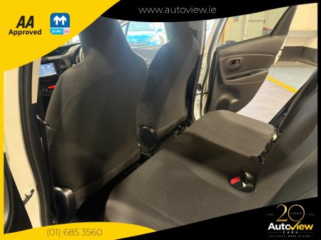 2020 Toyota Vitz - photo 15