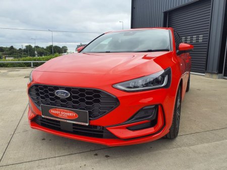 2023 Ford Focus - photo 2
