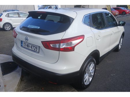 2017 Nissan Qashqai - photo 2