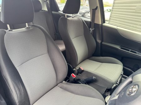 2013 Toyota Yaris - photo 8