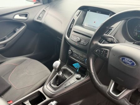 2017 Ford Focus - photo 11