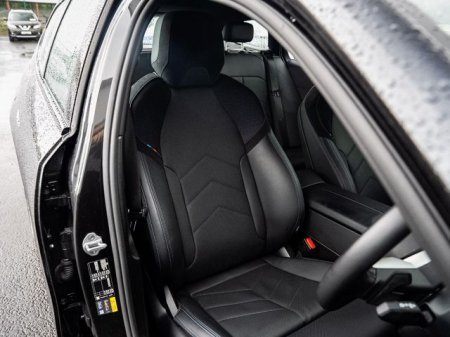 2024 BMW 5-Series - photo 8