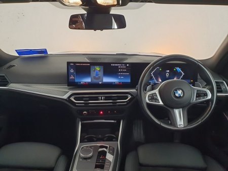 2023 BMW 3-Series - photo 10