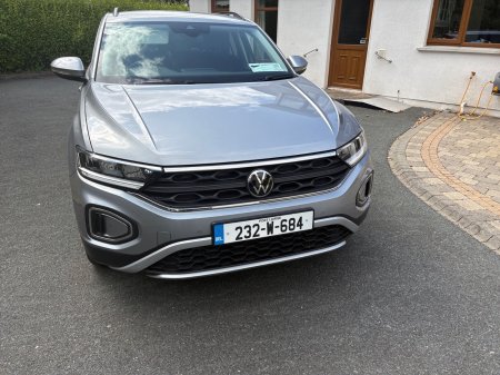2023 Volkswagen T-Roc - photo 12