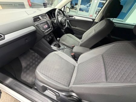 2017 Volkswagen Tiguan - photo 26