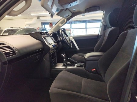 2018 Toyota Land Cruiser - photo 6