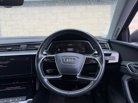2020 Audi e-tron - photo 12