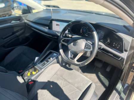 2021 Volkswagen Golf - photo 7