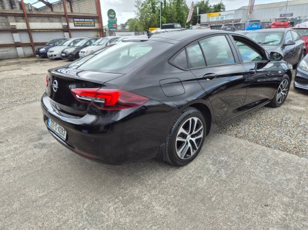 2022 Opel Insignia - photo 3