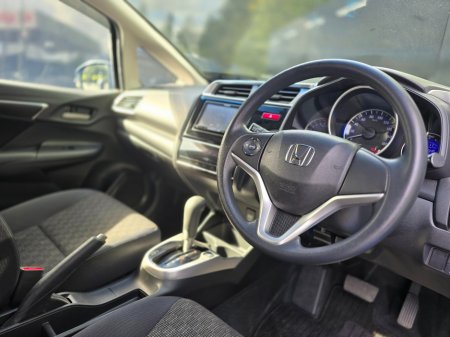 2015 Honda Fit - photo 2