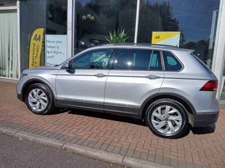 2022 Volkswagen Tiguan - photo 8
