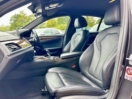 2017 BMW 5-Series - photo 12
