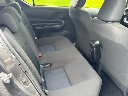2018 Toyota Aqua - photo 9