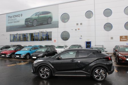 2023 Toyota C-HR - photo 2
