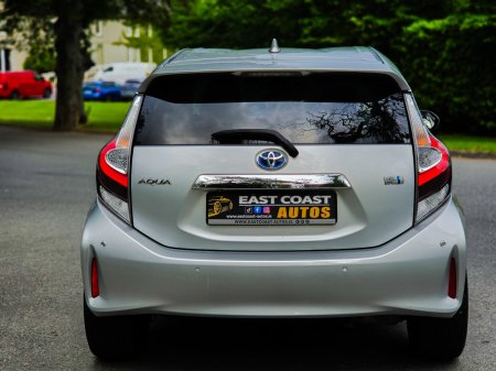 2020 Toyota Aqua - photo 19