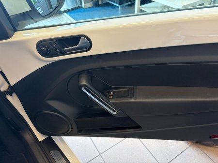 2013 Volkswagen Beetle - photo 33